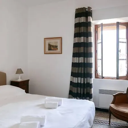 I Monti Signori Porto (Corsica)