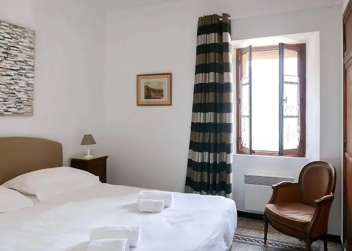 I Monti Signori Porto (Corsica)